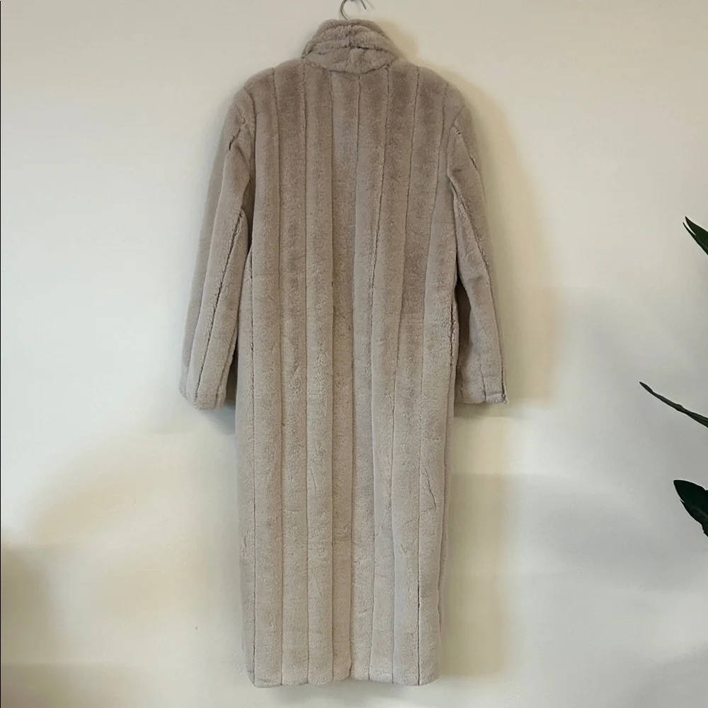 JLux Label Long Faux Fur Coat - Picture 10 of 10